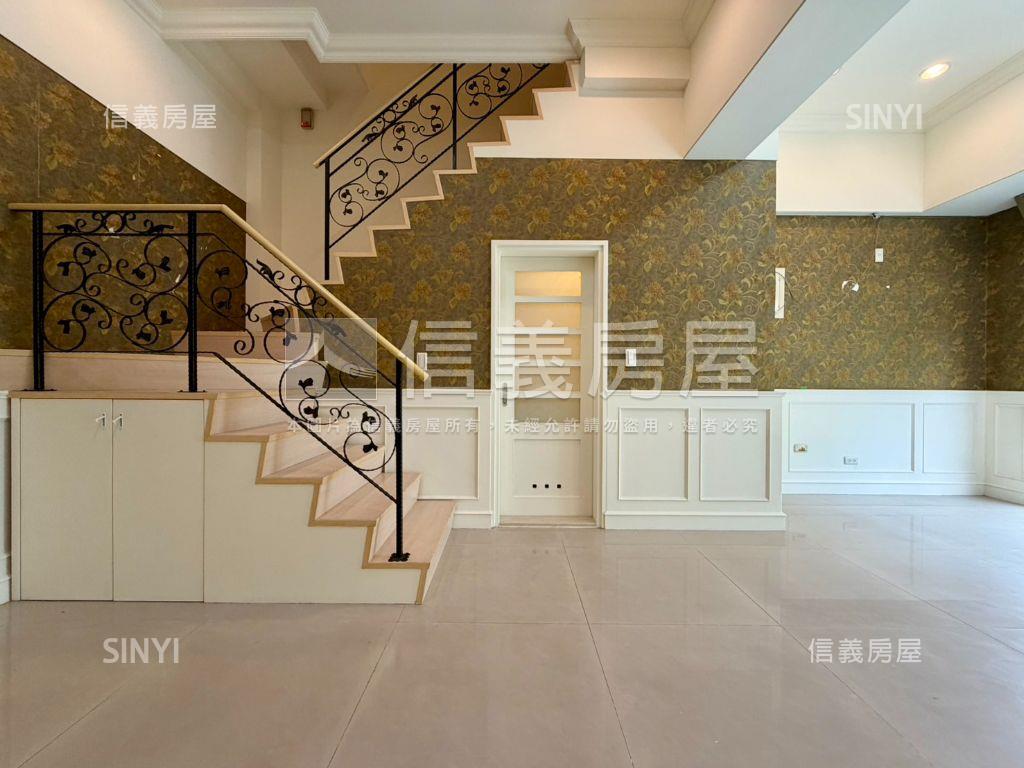 汐止國泰金店面挑高好空間房屋室內格局與周邊環境