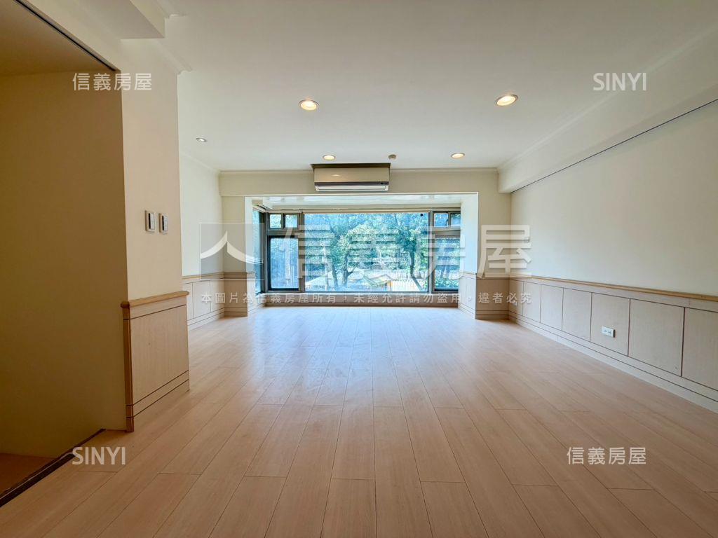 汐止國泰金店面挑高好空間房屋室內格局與周邊環境