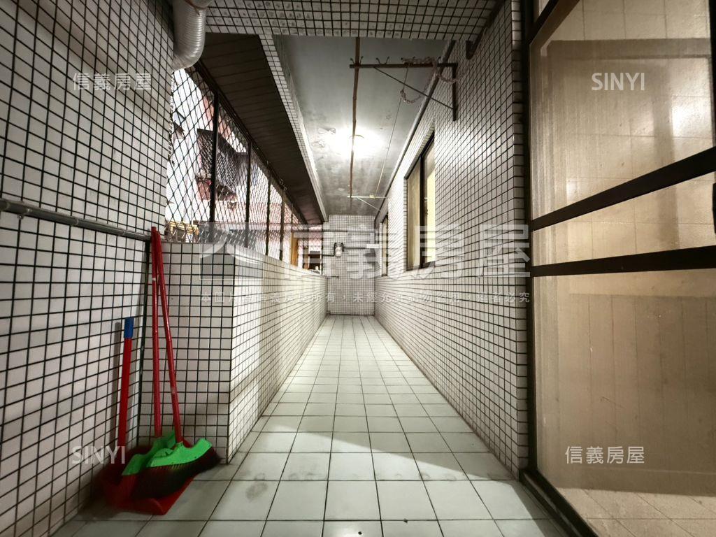 成功路華廈電梯大四房房屋室內格局與周邊環境