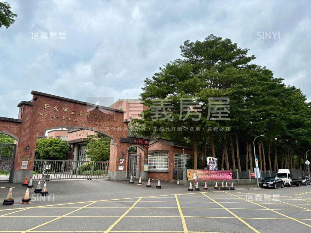 文程潛力稀有二樓房屋室內格局與周邊環境
