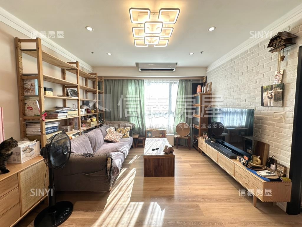中路御品｜視野佳三房車位房屋室內格局與周邊環境