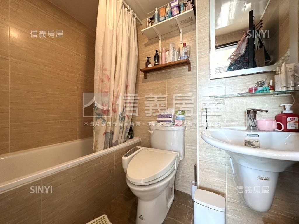 中路御品｜視野佳三房車位房屋室內格局與周邊環境