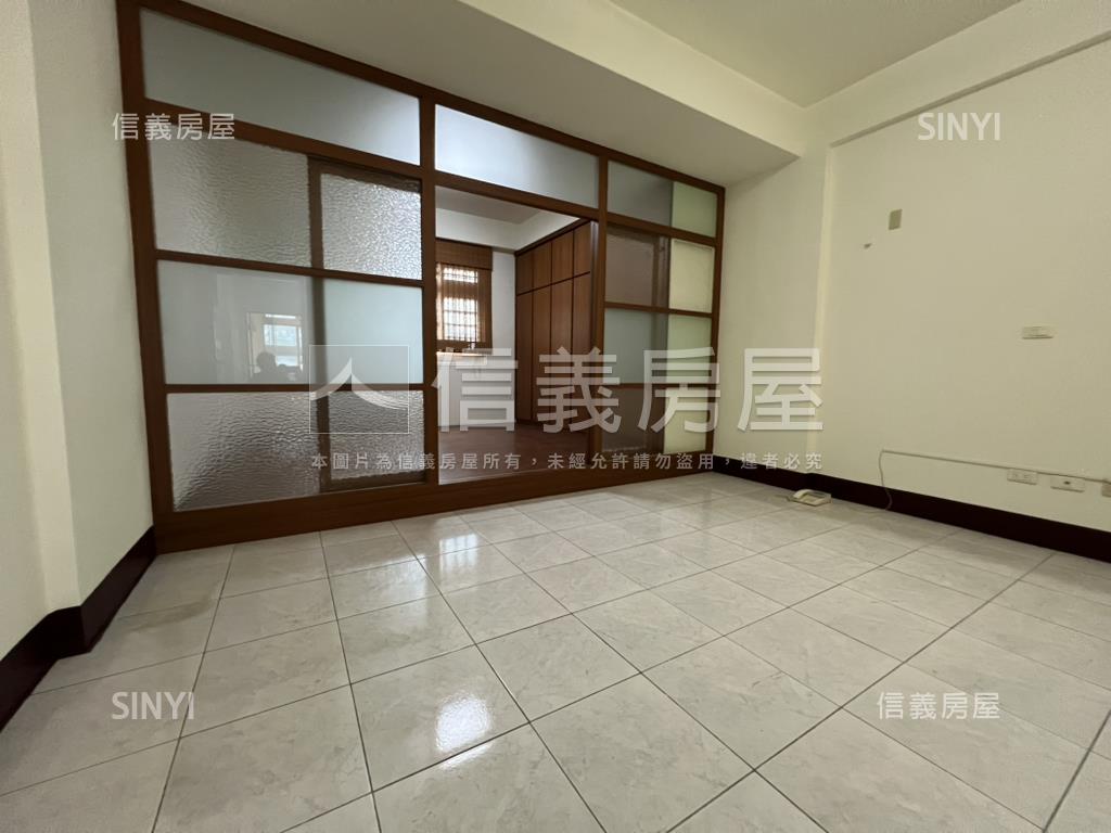 近大成搶眼店住房屋室內格局與周邊環境