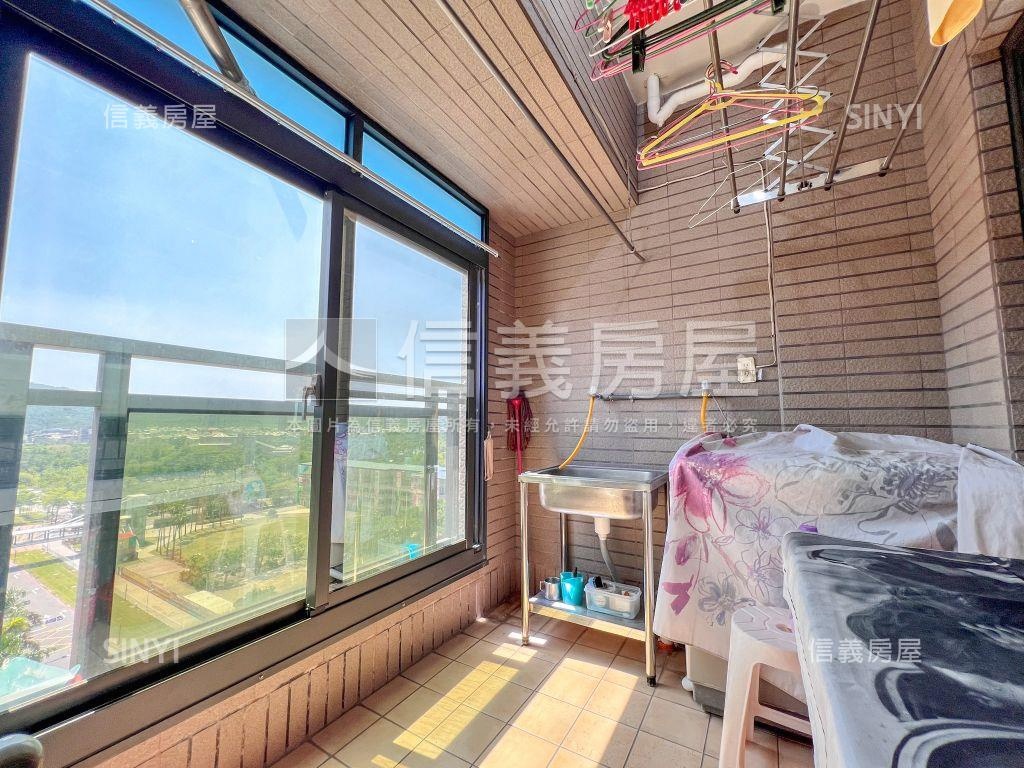 美術首排絕美四房平車房屋室內格局與周邊環境