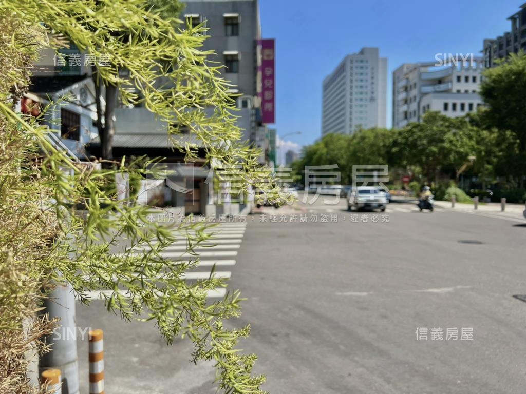 急售冶翠次頂兩房平車房屋室內格局與周邊環境