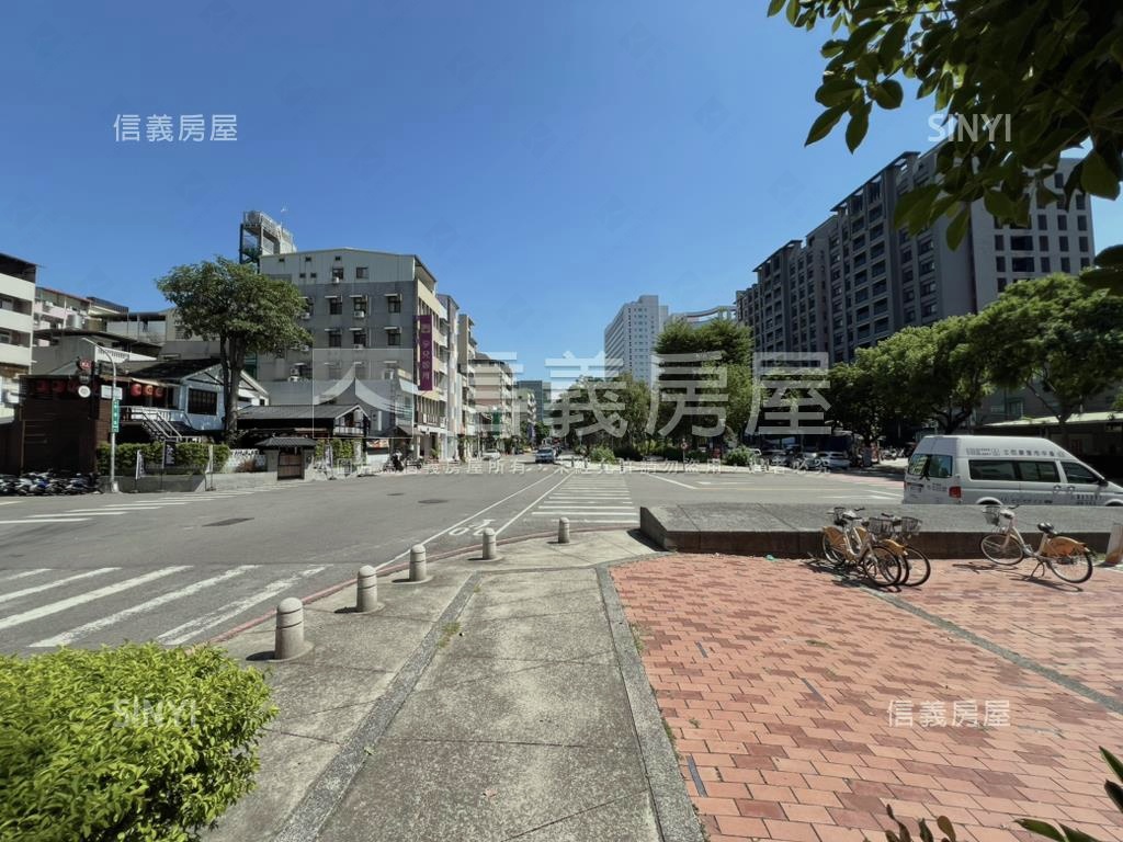 急售冶翠次頂兩房平車房屋室內格局與周邊環境