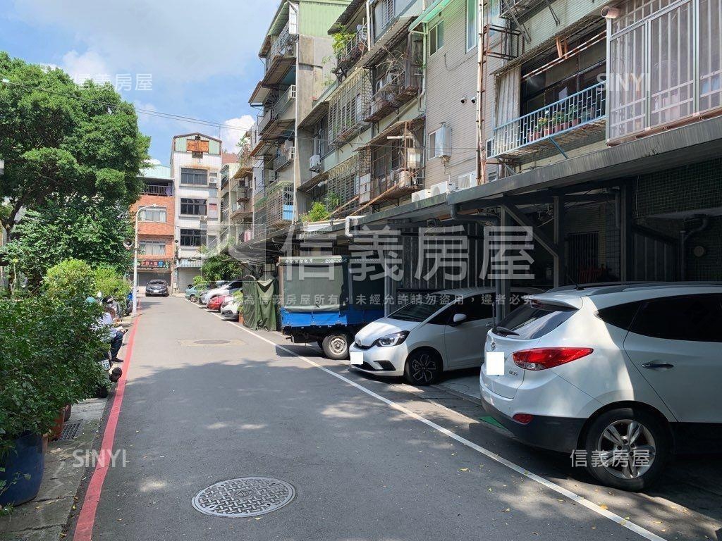 正義國小稀有釋出透天房屋室內格局與周邊環境