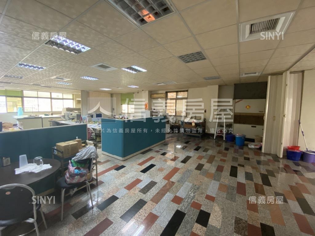 崇善大地坪店面房屋室內格局與周邊環境
