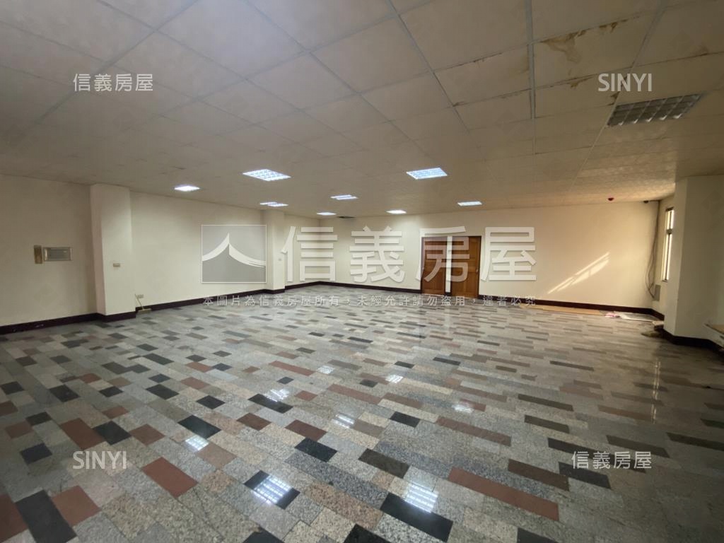 崇善大地坪店面房屋室內格局與周邊環境