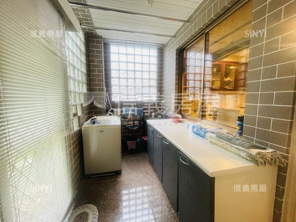 美式莊園獨棟別墅房屋室內格局與周邊環境