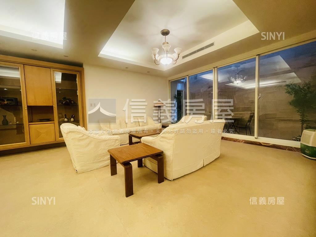 美式莊園獨棟別墅房屋室內格局與周邊環境