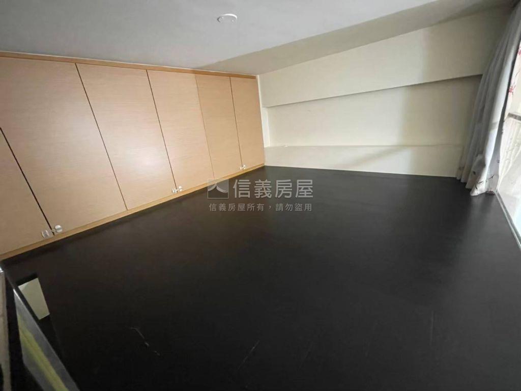 冠堤晶華陽台小豪宅房屋室內格局與周邊環境