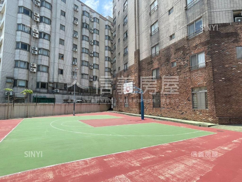 新竹小城三房平面車位房屋室內格局與周邊環境