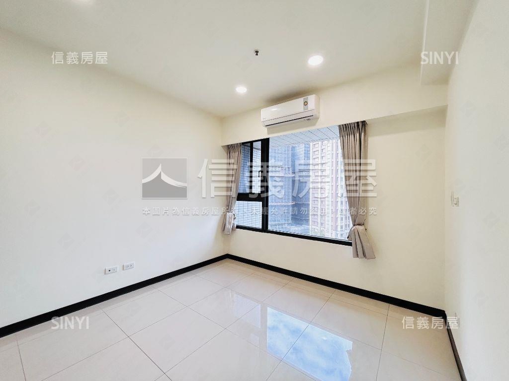 青埔國璽苑景觀三房車位房屋室內格局與周邊環境