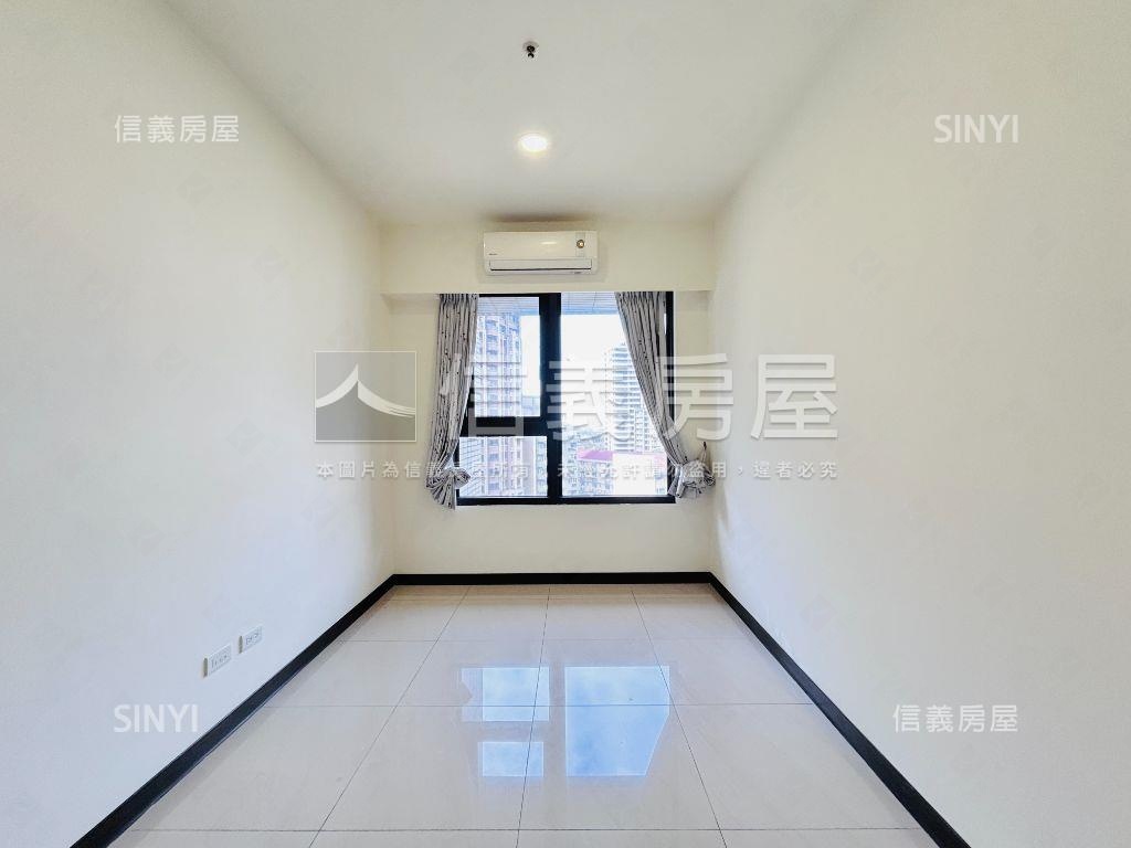 青埔國璽苑景觀三房車位房屋室內格局與周邊環境