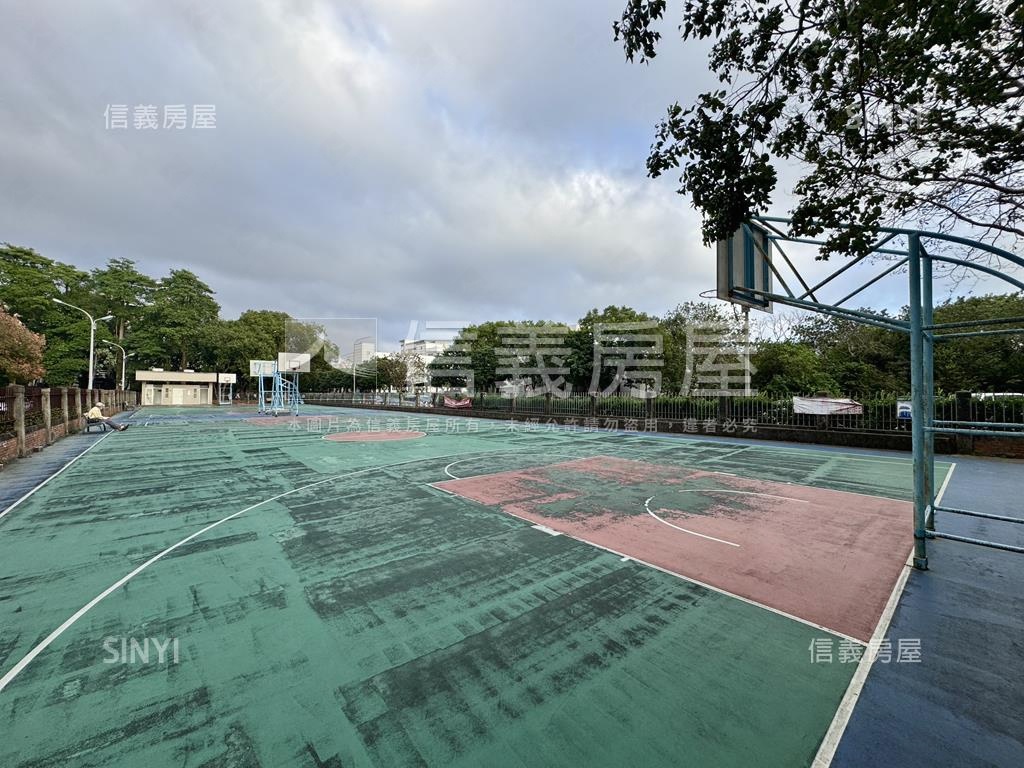 高翠綠意園區旁溫馨美透天房屋室內格局與周邊環境