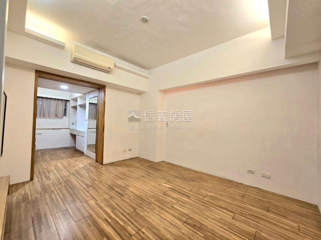 河堤景觀首排美三房房屋室內格局與周邊環境