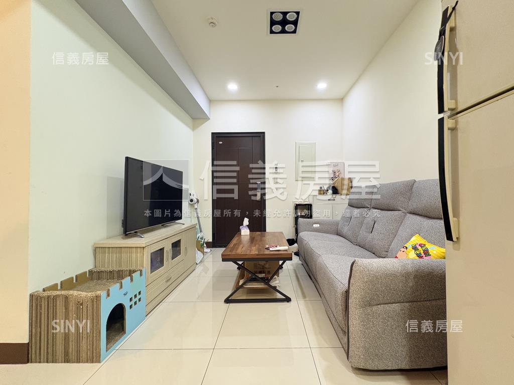 棋琴文賢苑精美兩房有車位房屋室內格局與周邊環境