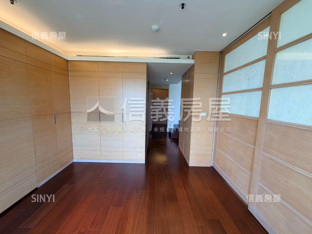【康和】採光優雅三房房屋室內格局與周邊環境