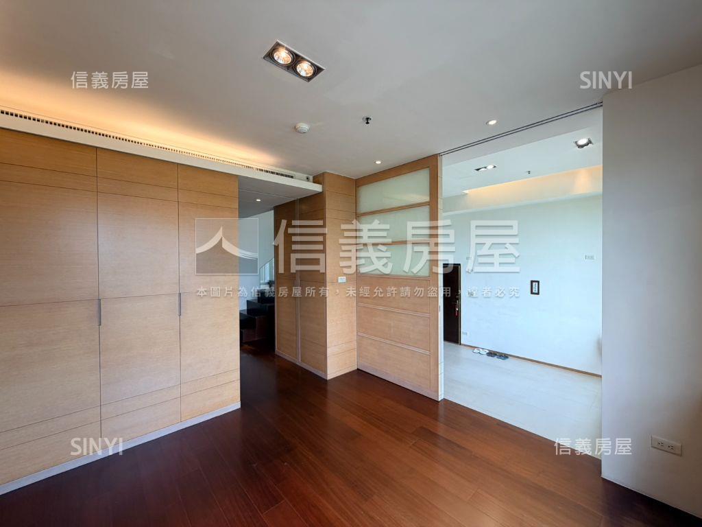 【康和】採光優雅三房房屋室內格局與周邊環境