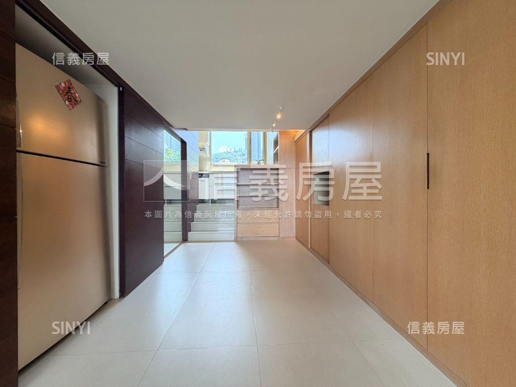 【康和】採光優雅三房房屋室內格局與周邊環境