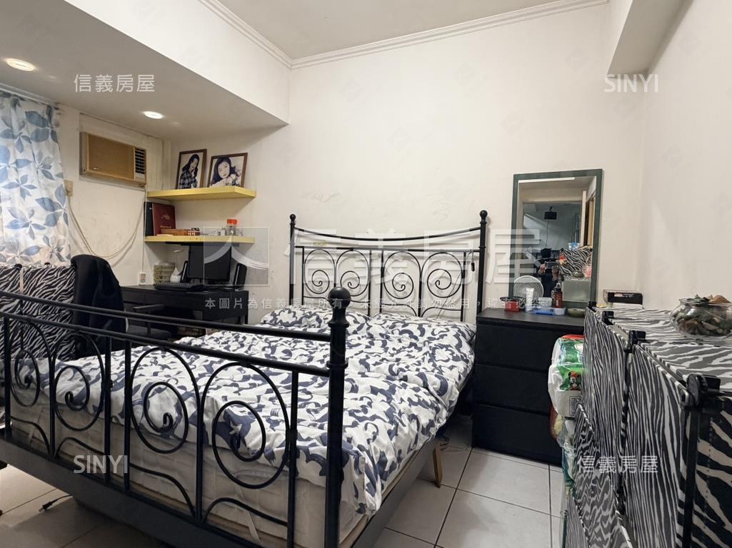 佳人綠園臨公園二房車位房屋室內格局與周邊環境