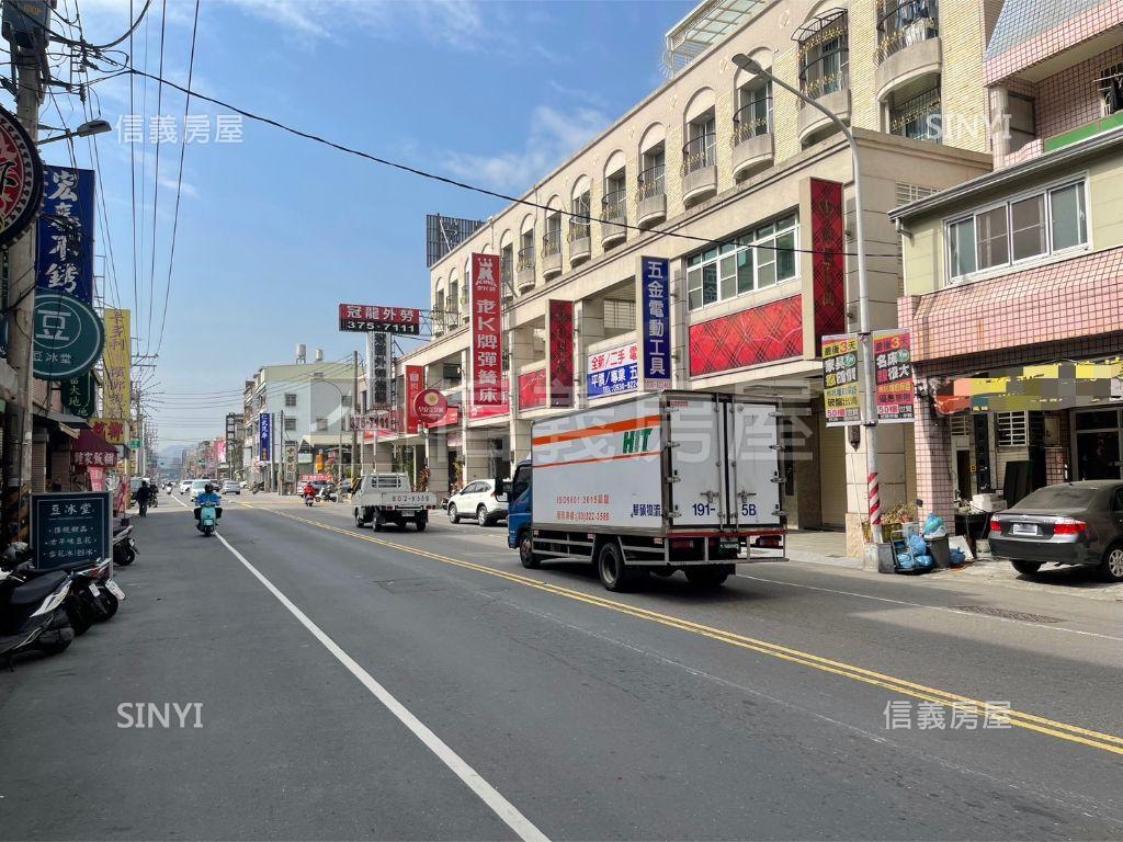 仁雄路上正路邊間店王房屋室內格局與周邊環境