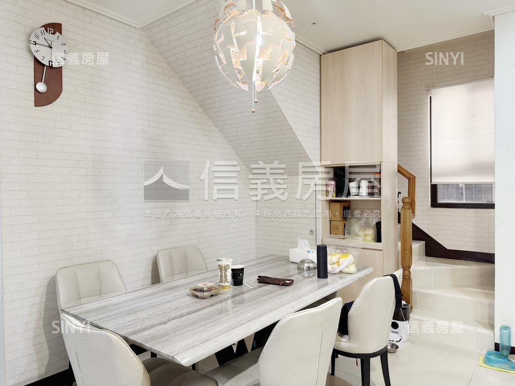 《高誠首耀》樓中樓大戶房屋室內格局與周邊環境