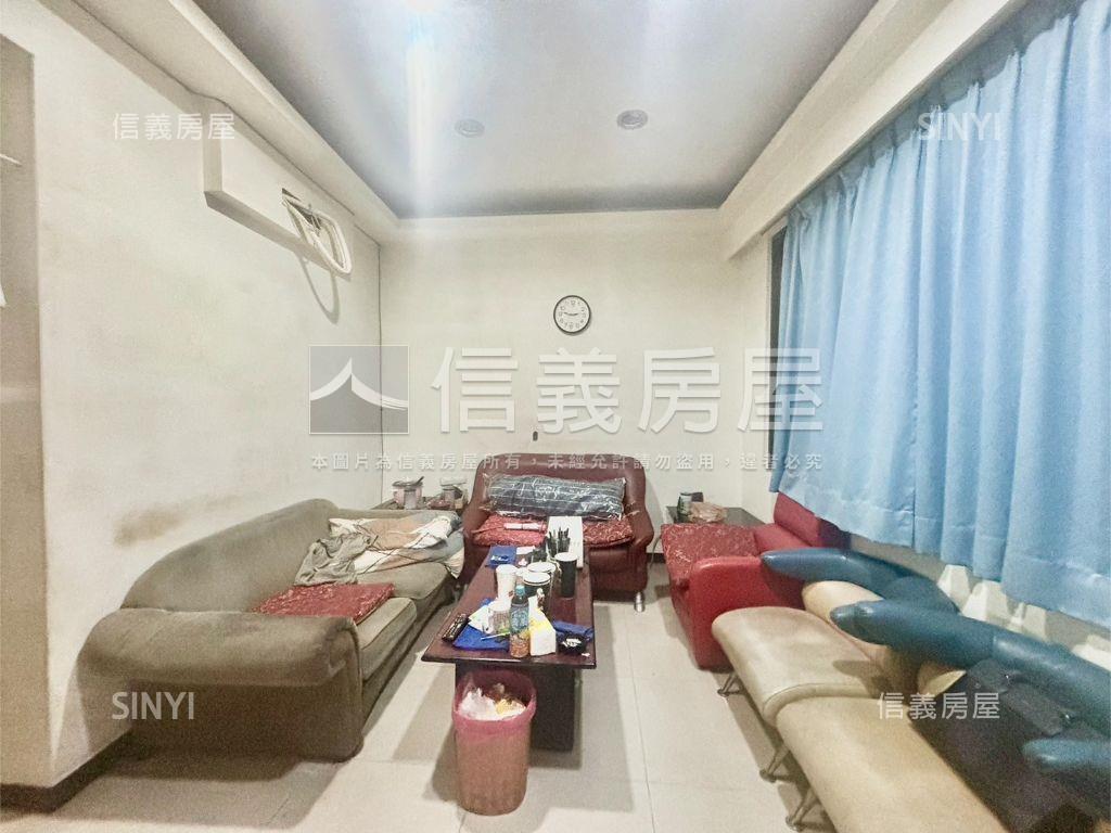 近夜市鬧中取靜機能一樓房屋室內格局與周邊環境