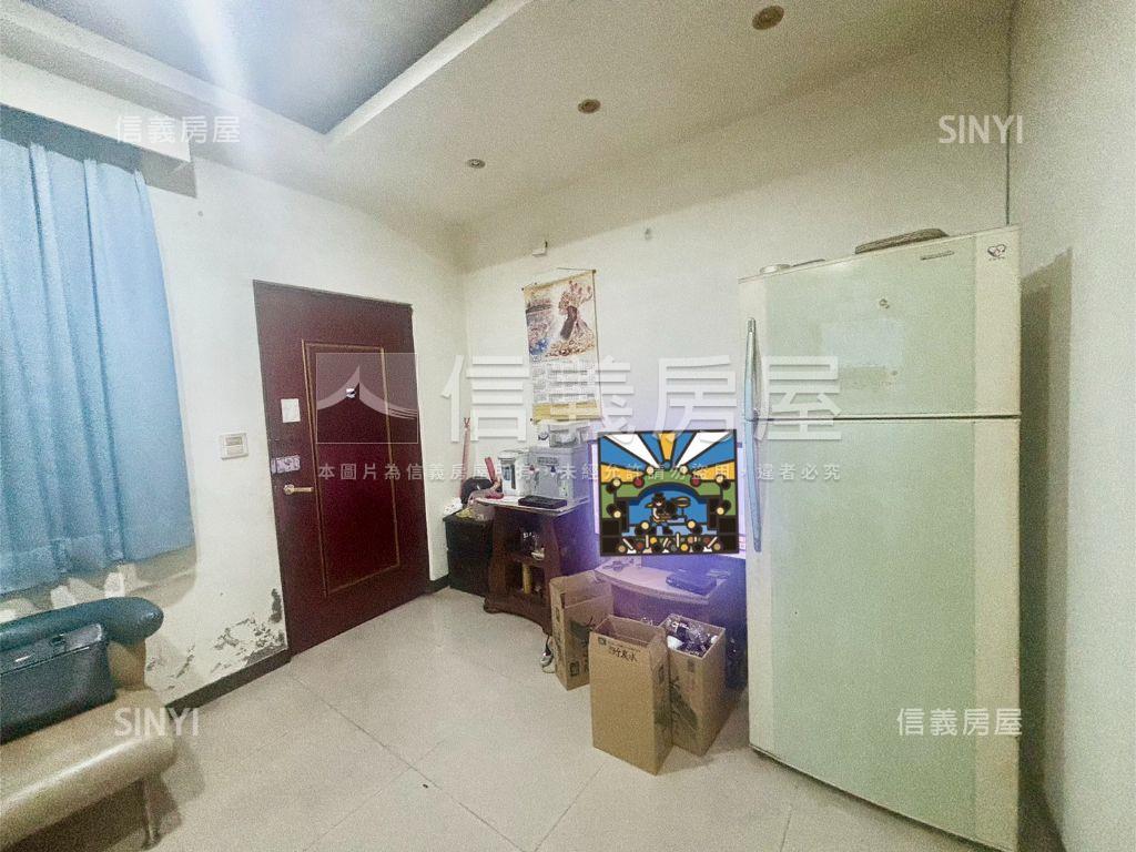 近夜市鬧中取靜機能一樓房屋室內格局與周邊環境