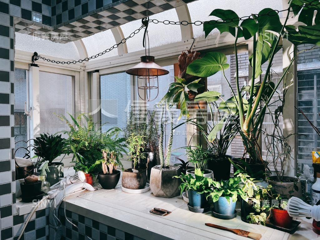 建成景觀３房附車位房屋室內格局與周邊環境