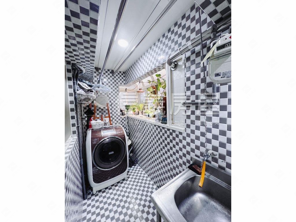 建成景觀３房附車位房屋室內格局與周邊環境