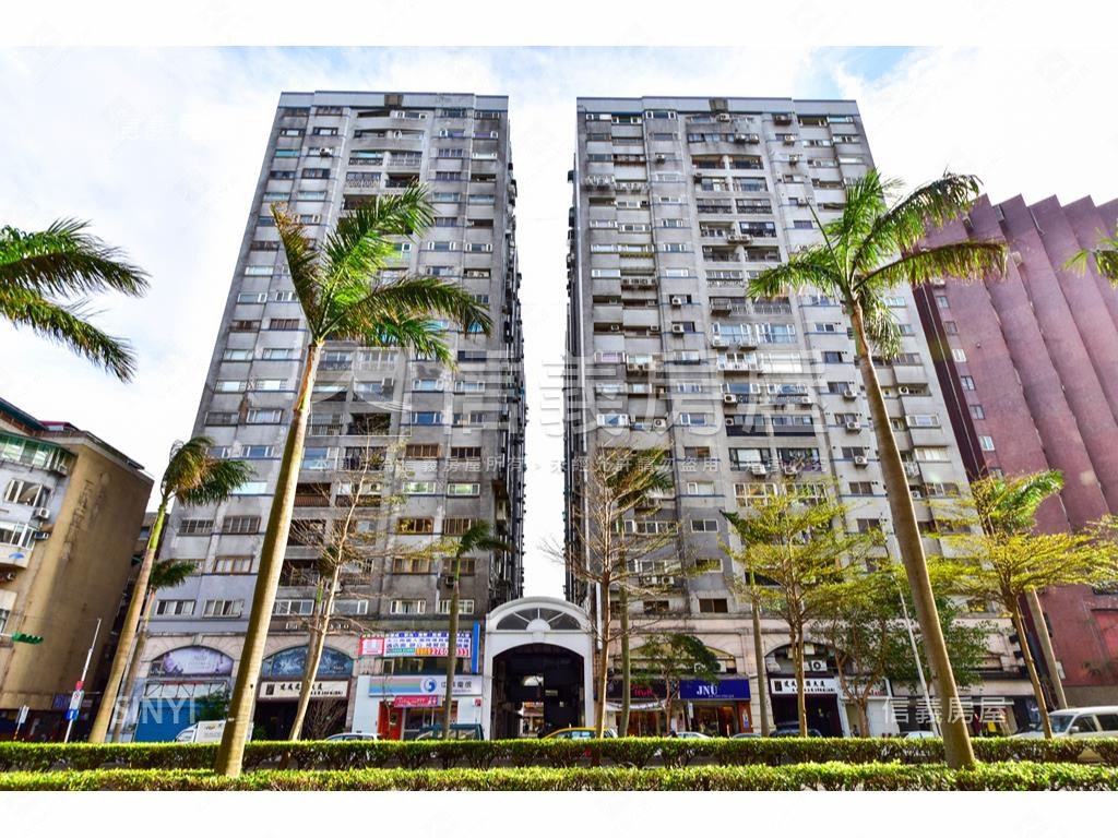 建成景觀３房附車位房屋室內格局與周邊環境