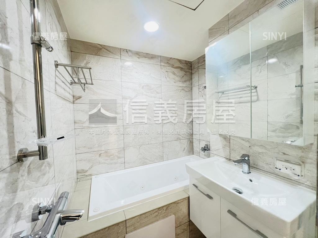 急售市政１號院裝潢２房房屋室內格局與周邊環境