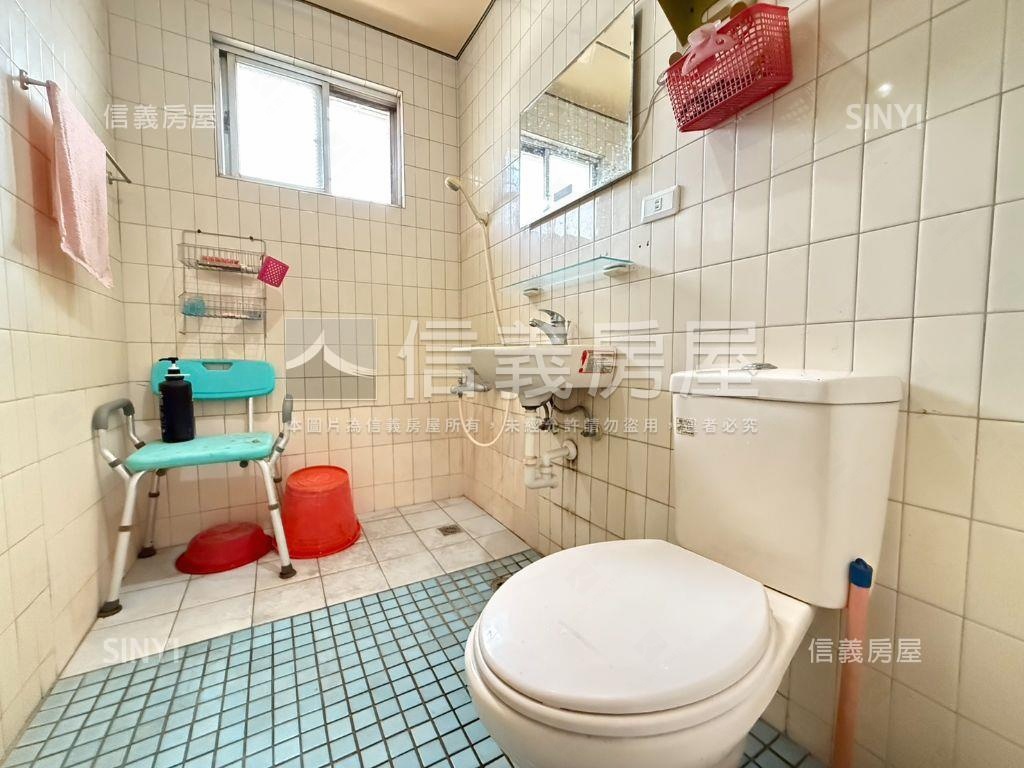 瑞隆商圈格局方正邊間透天房屋室內格局與周邊環境