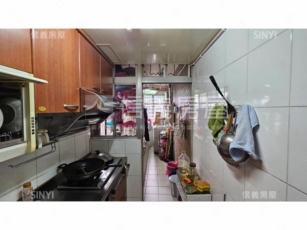 忠誠視野光景之上電梯三房房屋室內格局與周邊環境