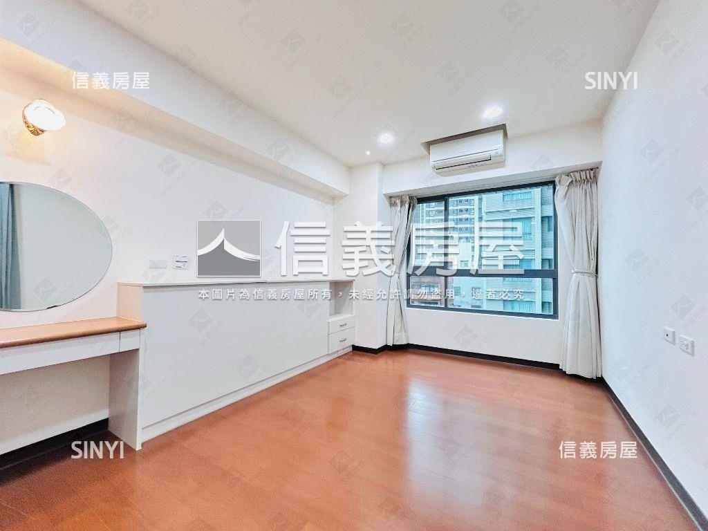 藝文近慈文國中３房車位房屋室內格局與周邊環境