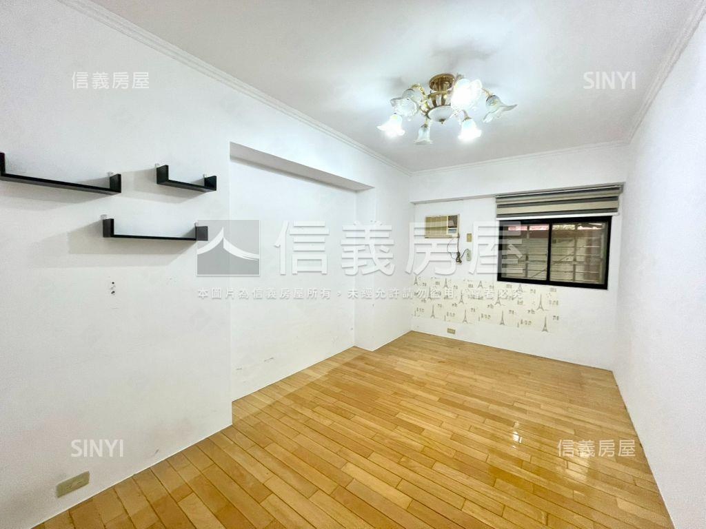 低總價★北醫電梯四房車位房屋室內格局與周邊環境