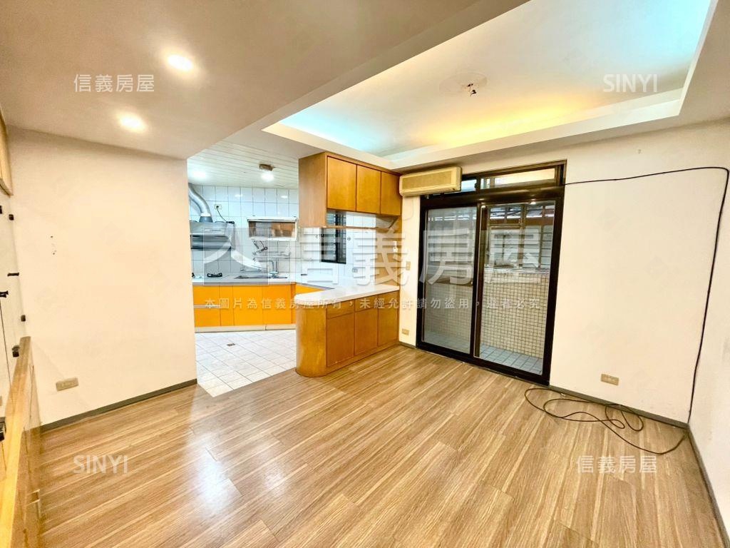 低總價★北醫電梯四房車位房屋室內格局與周邊環境