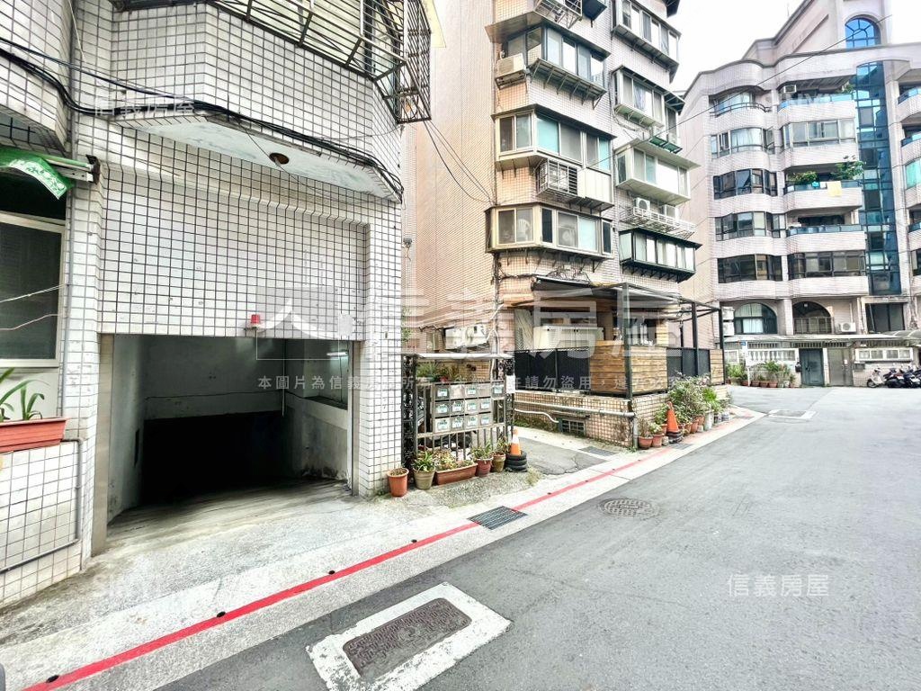 低總價★北醫電梯四房車位房屋室內格局與周邊環境