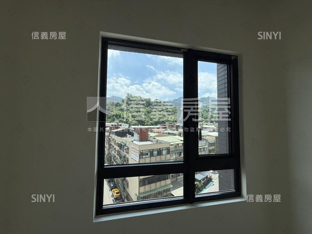 達欣信義文華美景附坡車位房屋室內格局與周邊環境