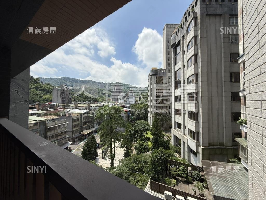達欣信義文華美景附坡車位房屋室內格局與周邊環境