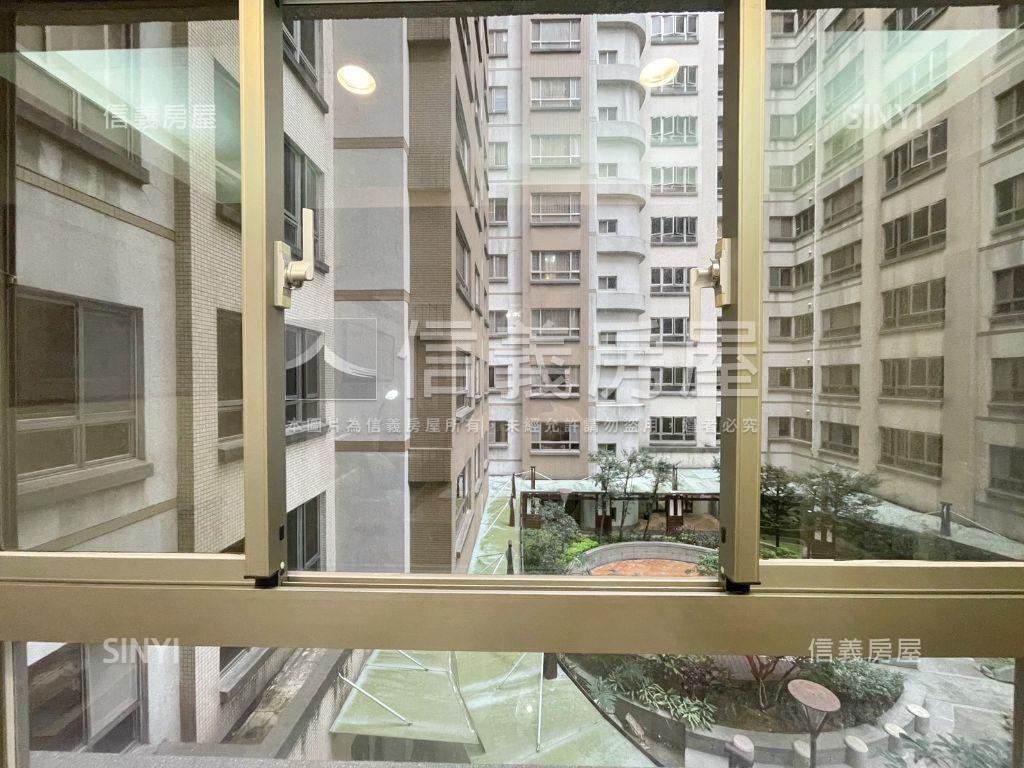 景安國宴｜電梯３房＋車位房屋室內格局與周邊環境