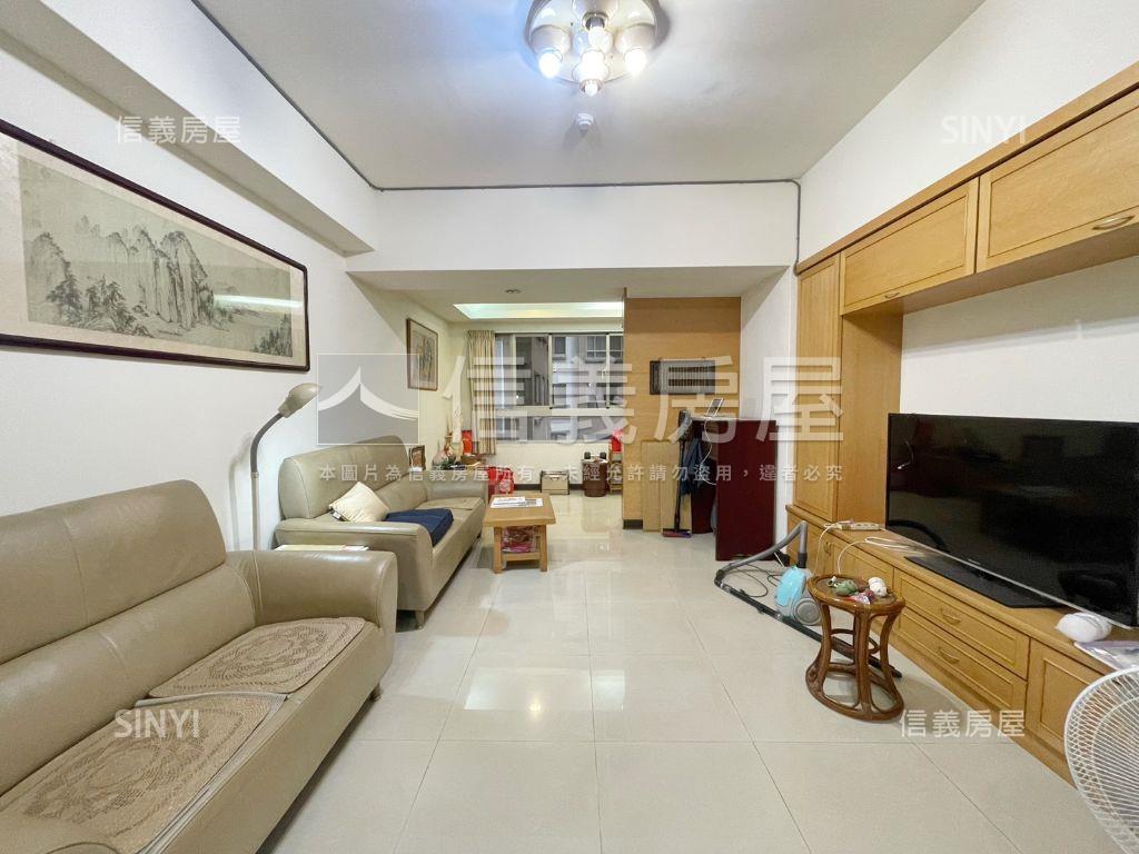 景安國宴｜電梯３房＋車位房屋室內格局與周邊環境