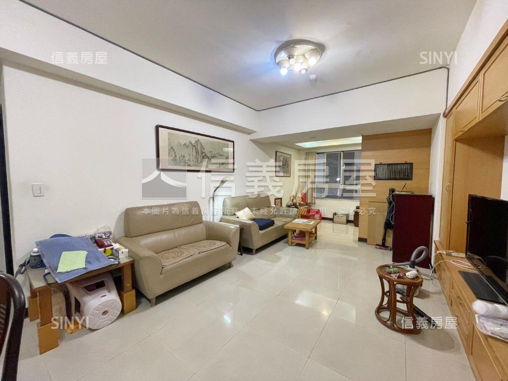 景安國宴｜電梯３房＋車位房屋室內格局與周邊環境