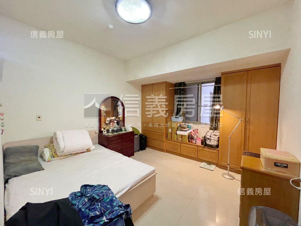 景安國宴｜電梯３房＋車位房屋室內格局與周邊環境