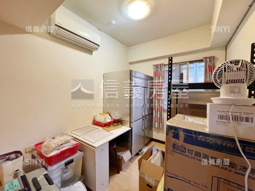 景安國宴｜電梯３房＋車位房屋室內格局與周邊環境