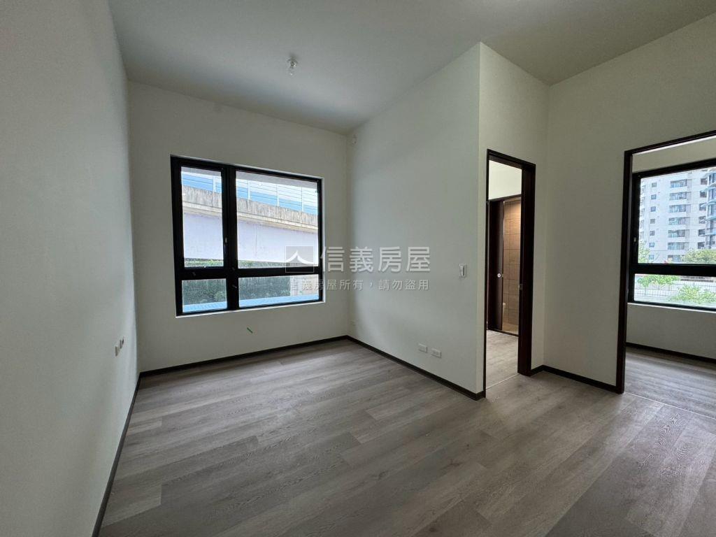 全新交屋新濠一閱房屋室內格局與周邊環境