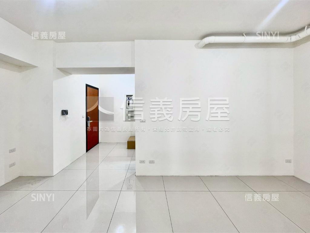 漢皇吾岳方正兩房車位房屋室內格局與周邊環境