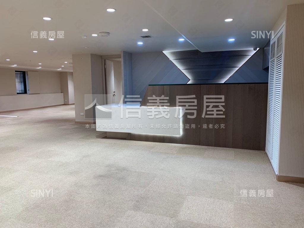 精裝大空間近捷運美辦公房屋室內格局與周邊環境